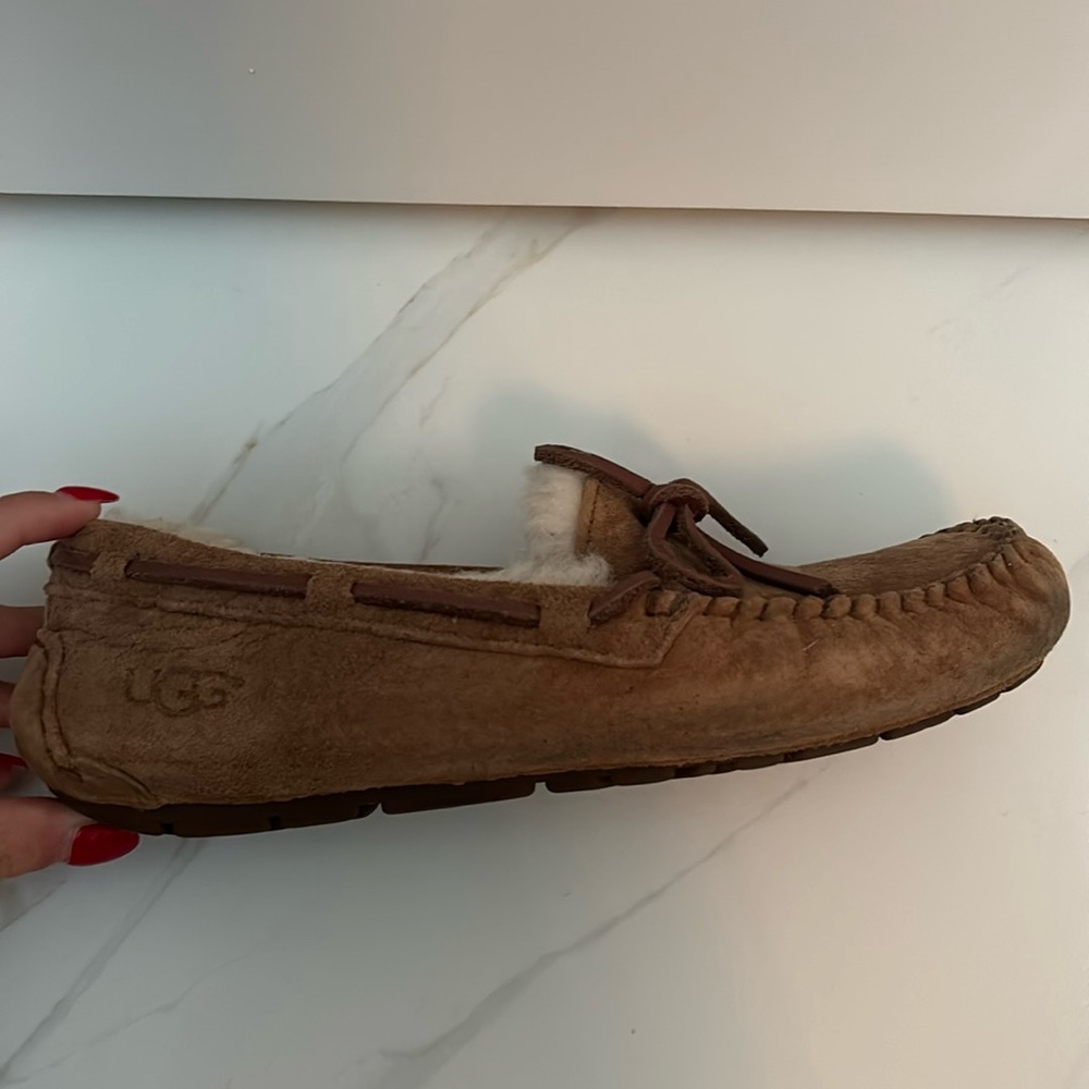 UGG Dakota moccasins in the color Chestnut. Lightly worn, no box